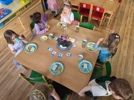 Uspořádali jsme si bál